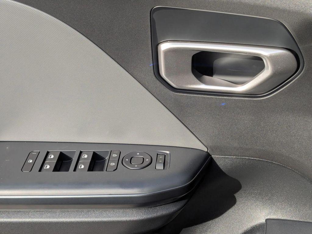 new 2025 Kia K4 car, priced at $24,096