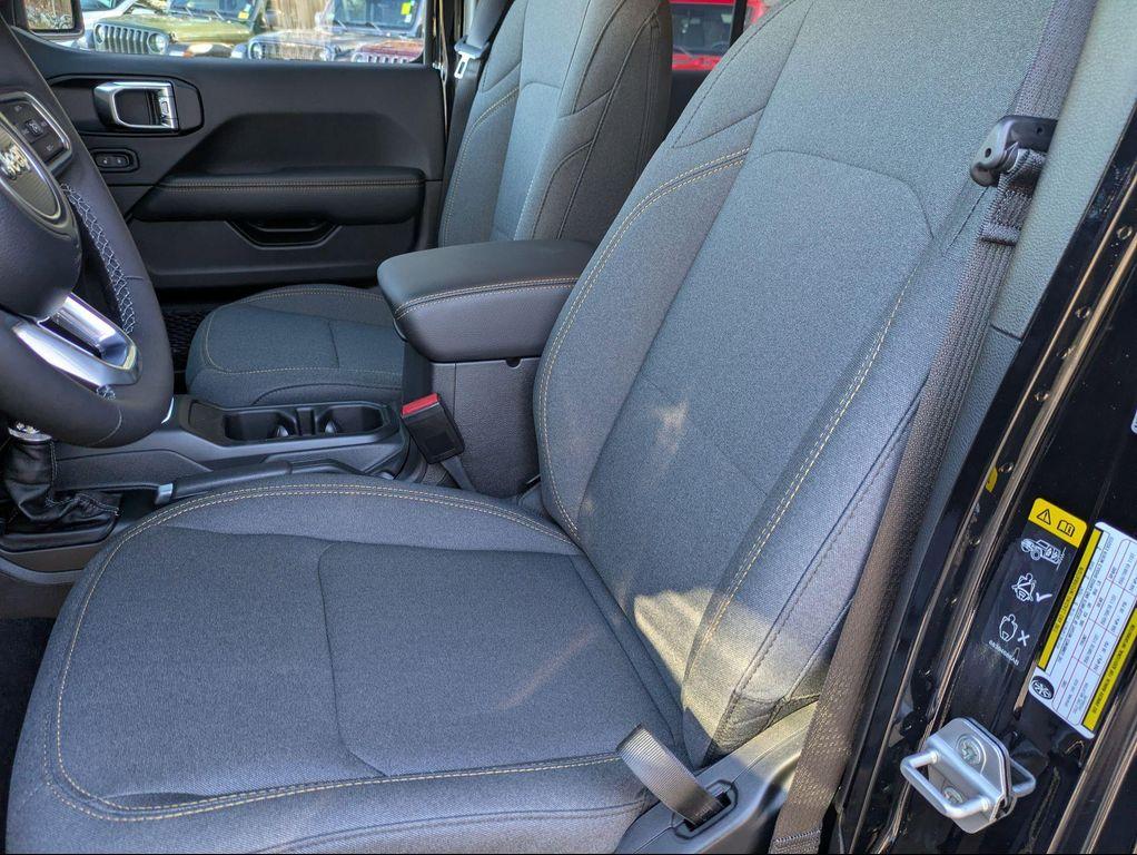 new 2026 Jeep Wrangler car, priced at $51,759