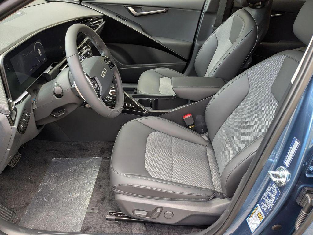 new 2025 Kia Niro EV car, priced at $31,705
