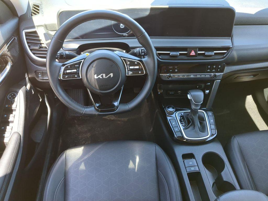used 2024 Kia Seltos car, priced at $25,432