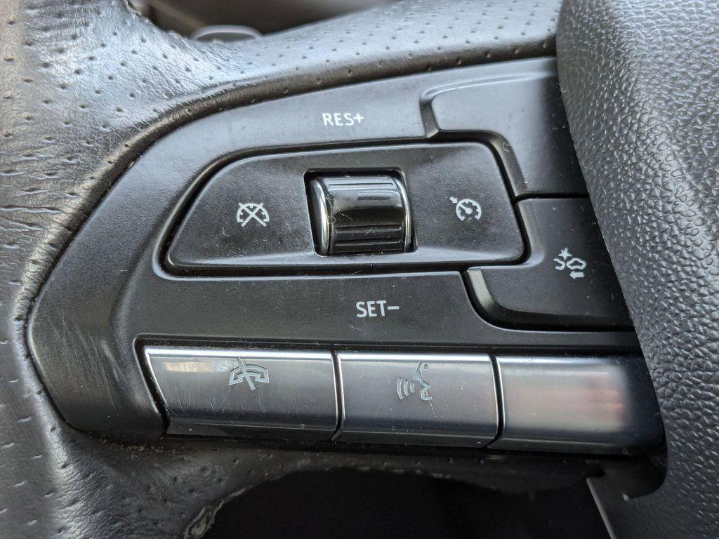 used 2020 Cadillac XT4 car, priced at $15,999