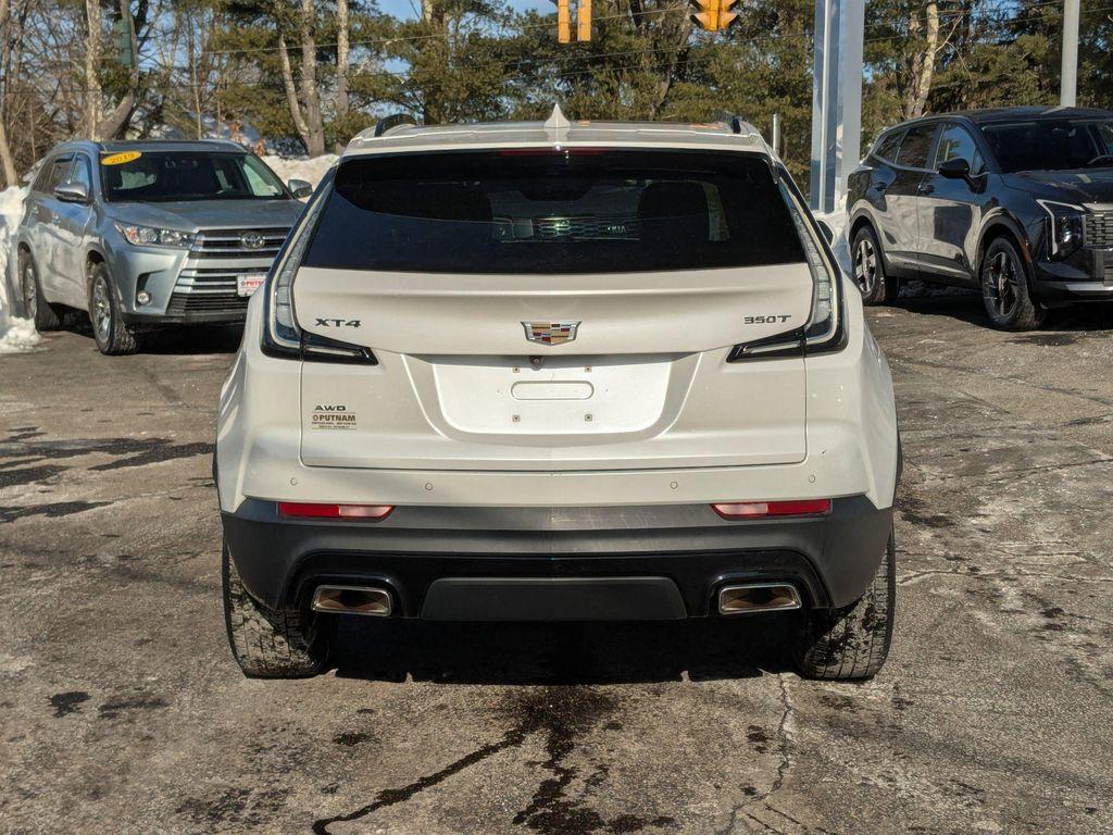 used 2020 Cadillac XT4 car, priced at $15,999