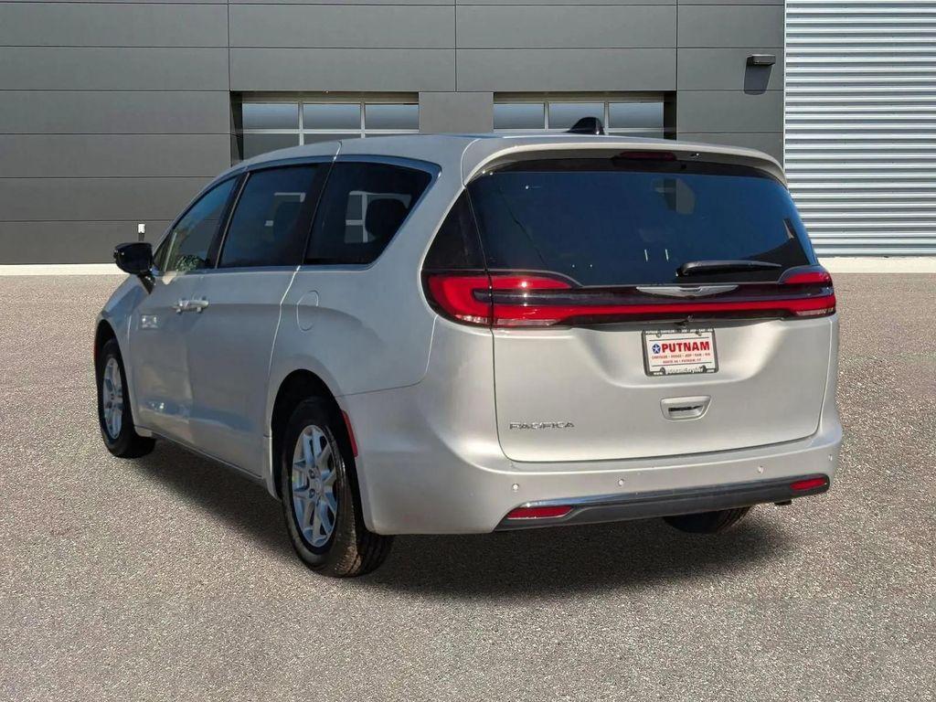 new 2026 Chrysler Pacifica car, priced at $41,705