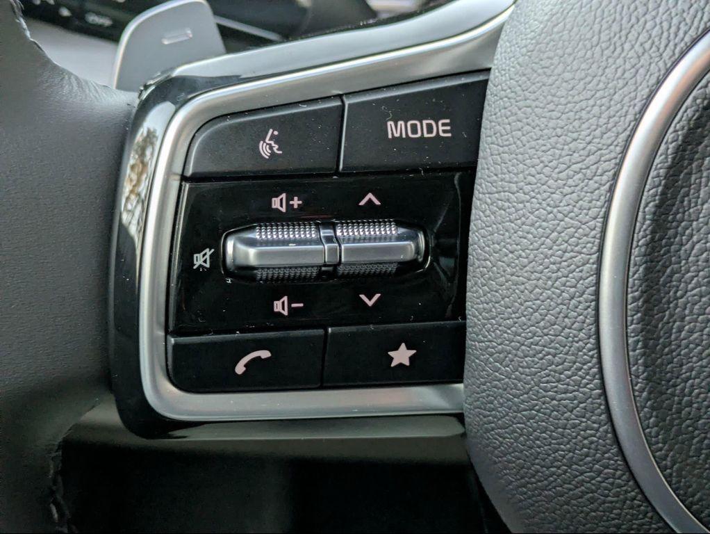 new 2026 Kia Carnival Hybrid car, priced at $45,495