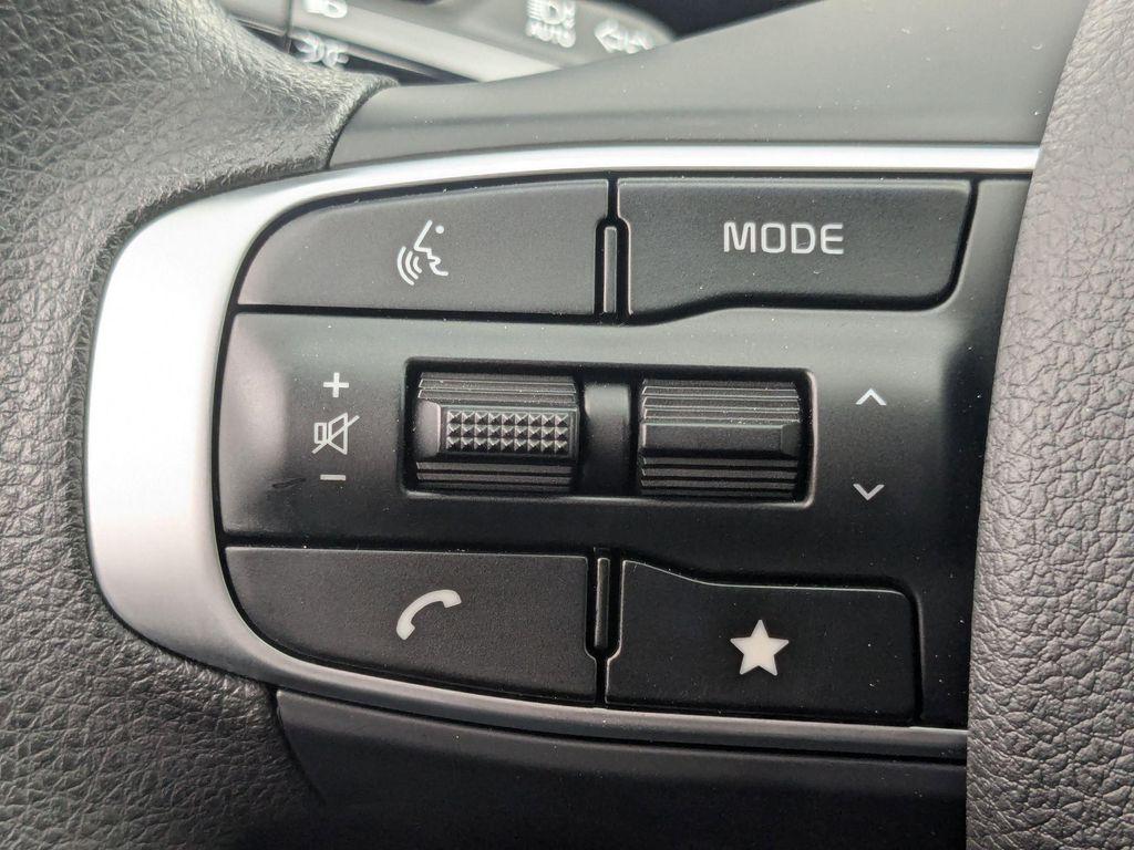 new 2025 Kia K5 car, priced at $27,688