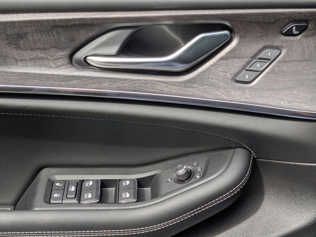 new 2025 Jeep Grand Cherokee L car, priced at $58,214