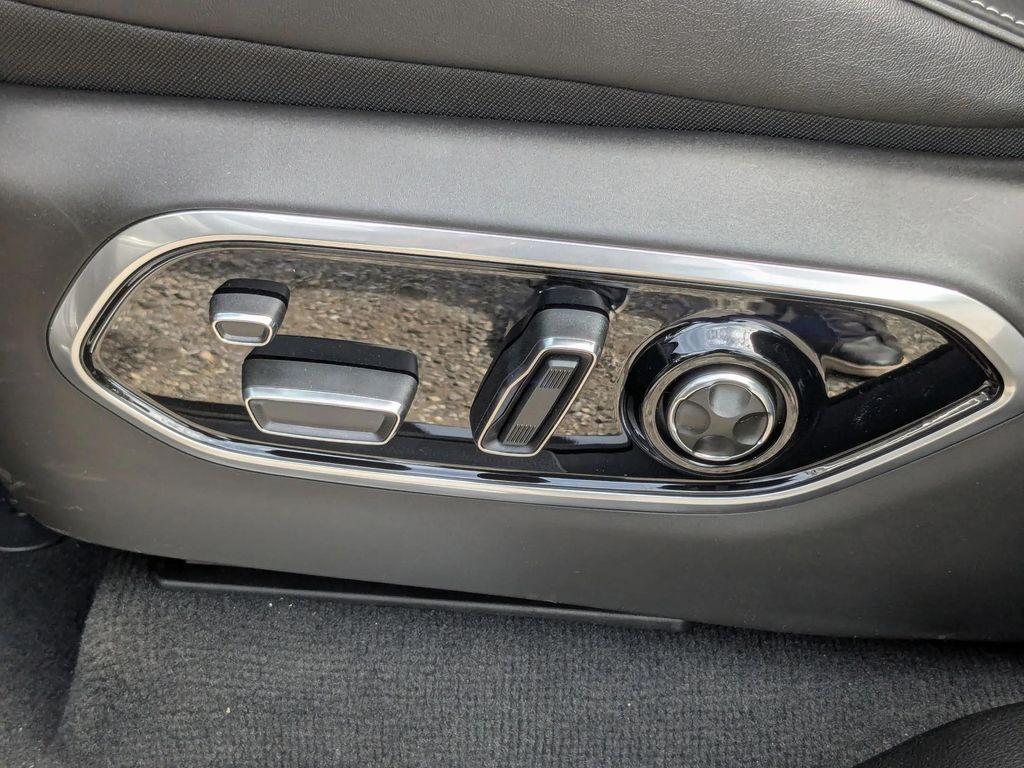 new 2025 Jeep Grand Cherokee L car, priced at $58,214