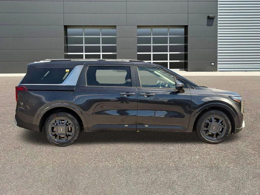 new 2026 Kia Carnival Hybrid car, priced at $45,000