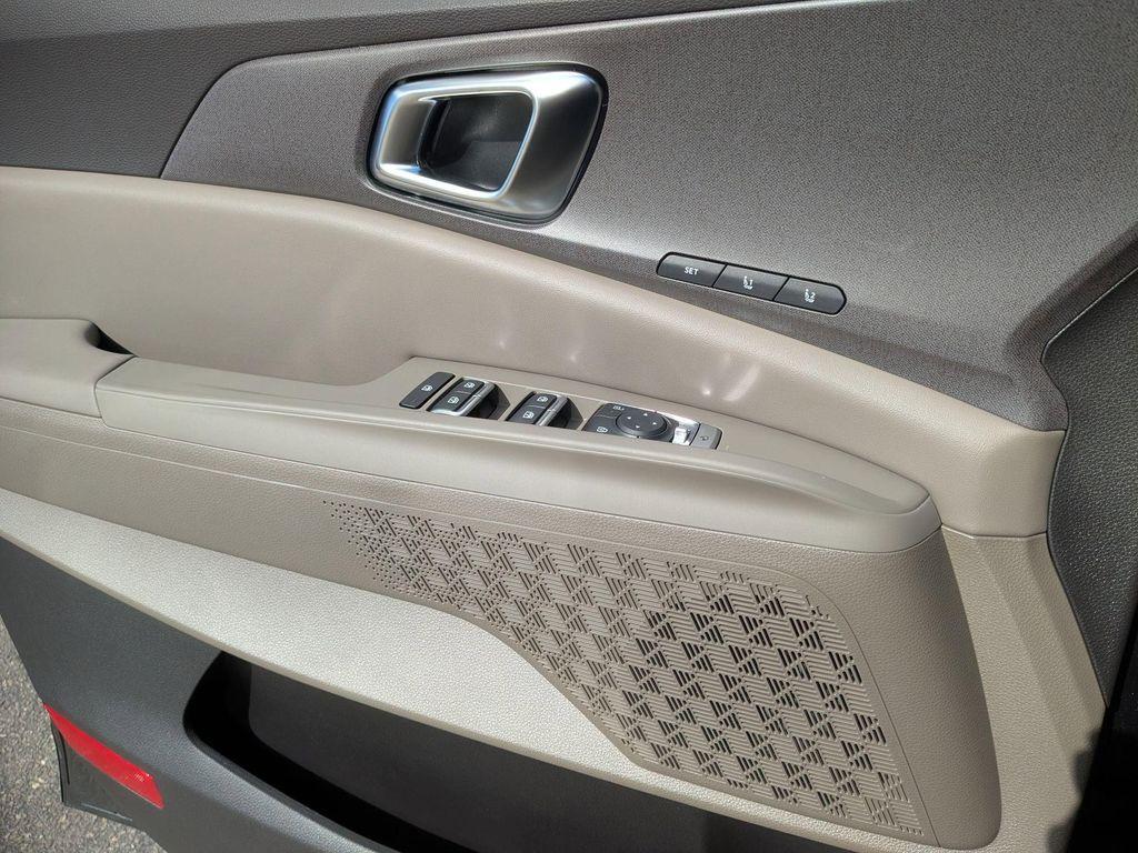 new 2026 Kia Carnival Hybrid car, priced at $45,000