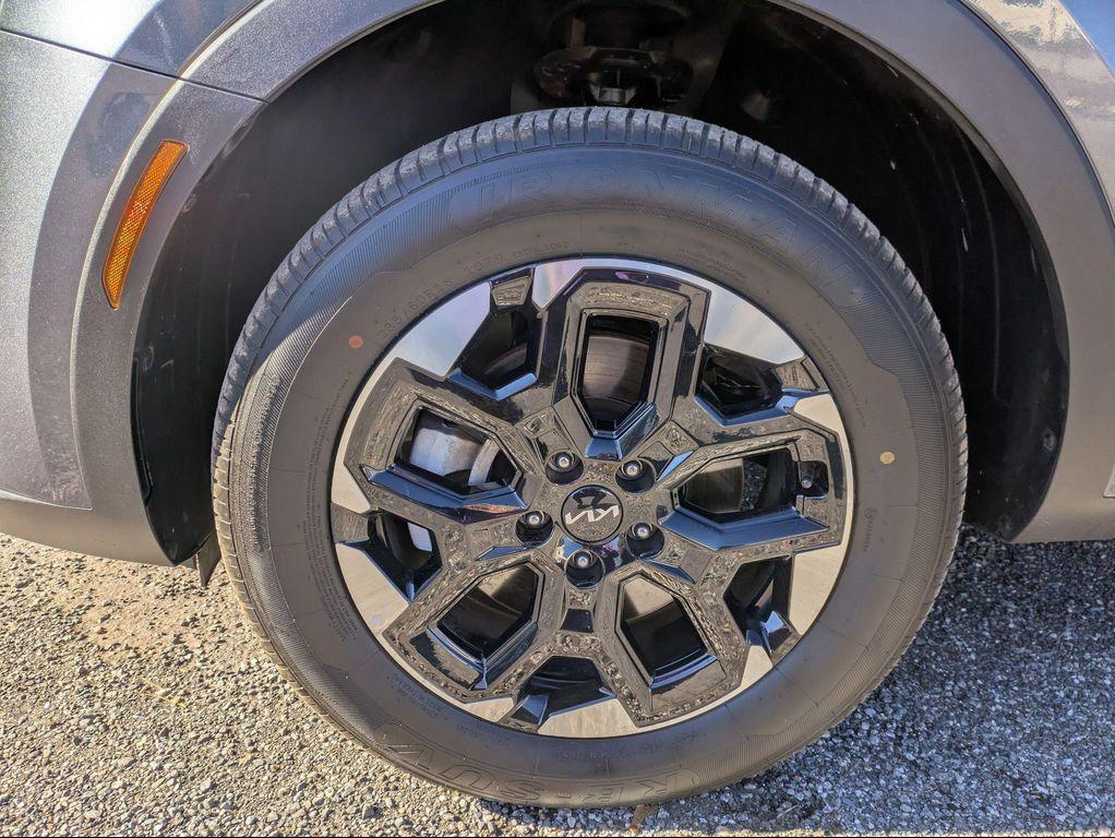 used 2024 Kia Sorento car, priced at $29,349