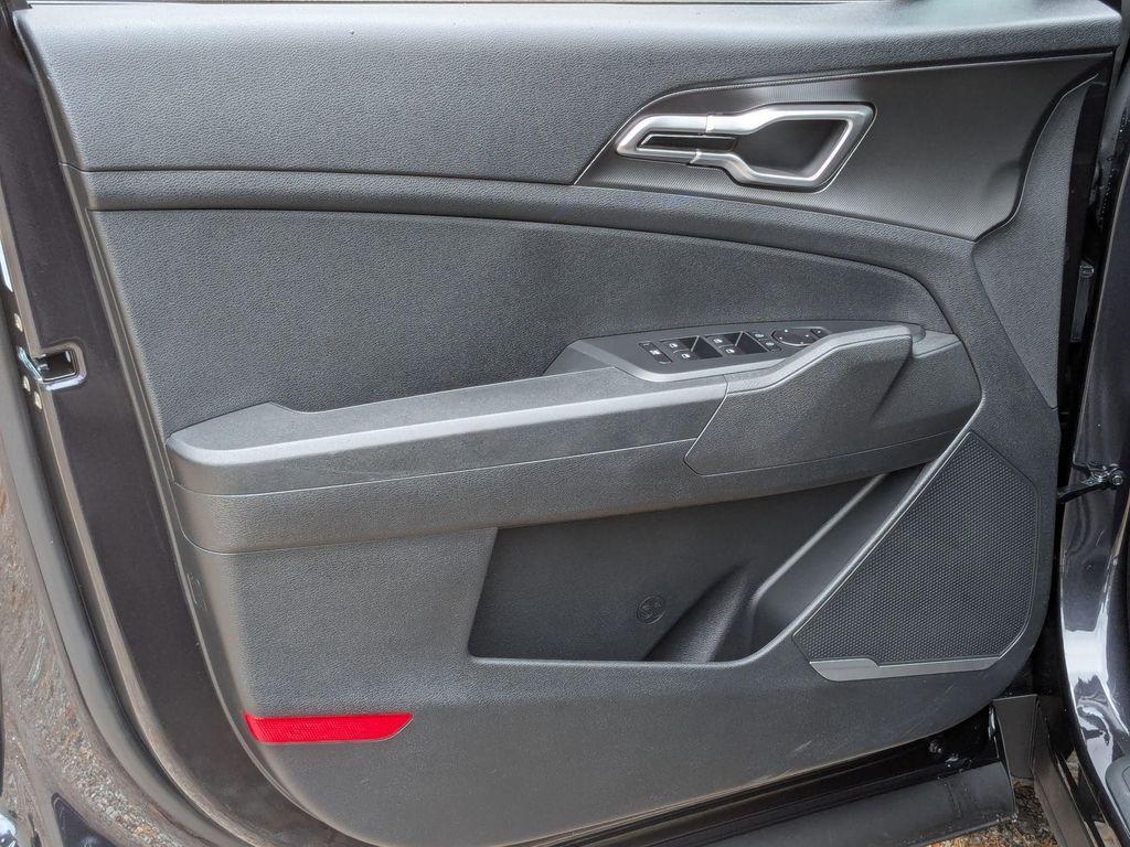 new 2026 Kia Sportage car, priced at $31,002