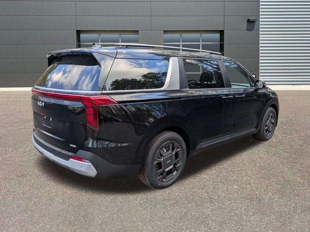 new 2026 Kia Carnival Hybrid car, priced at $45,385