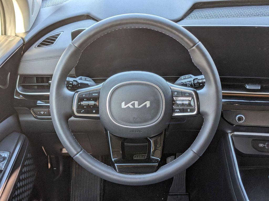 used 2025 Kia Carnival car, priced at $44,999