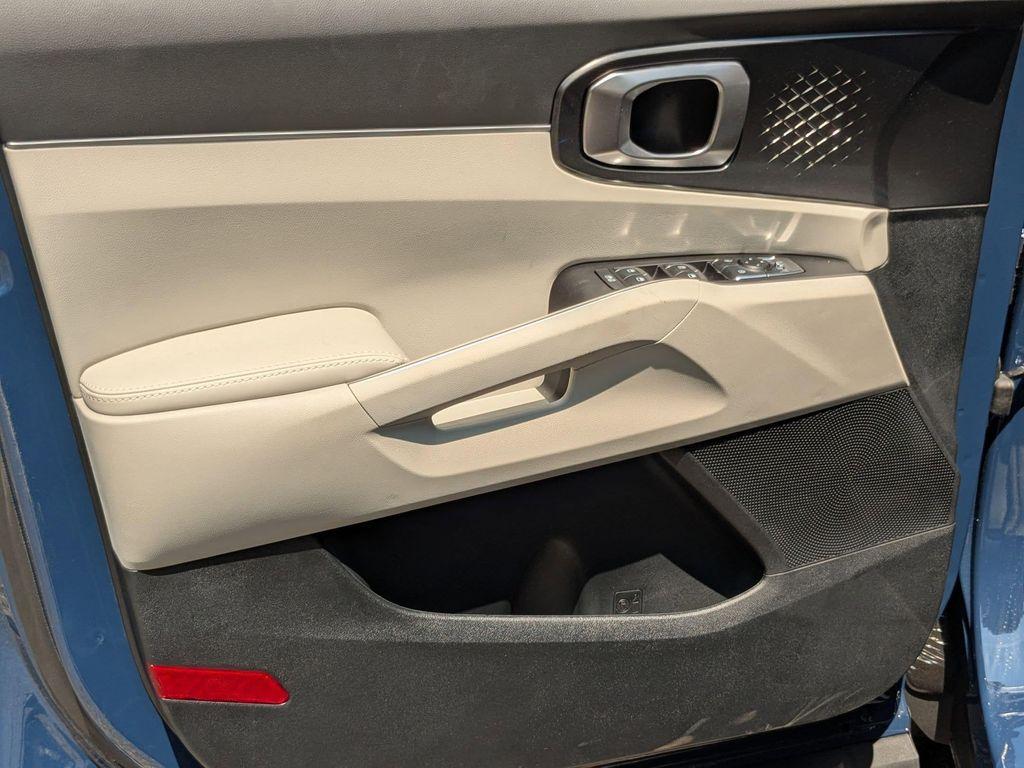 new 2025 Kia Sorento car, priced at $36,810