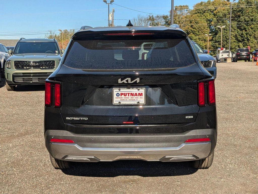 new 2026 Kia Sorento car, priced at $35,284