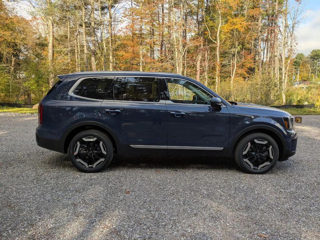 new 2025 Kia Telluride car, priced at $40,726