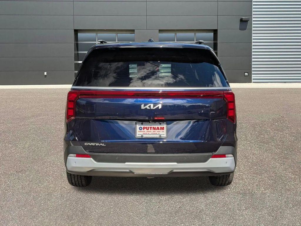 new 2026 Kia Carnival car, priced at $41,917