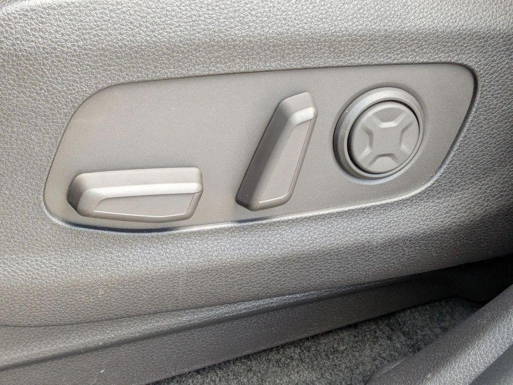 new 2026 Kia Carnival car, priced at $41,917