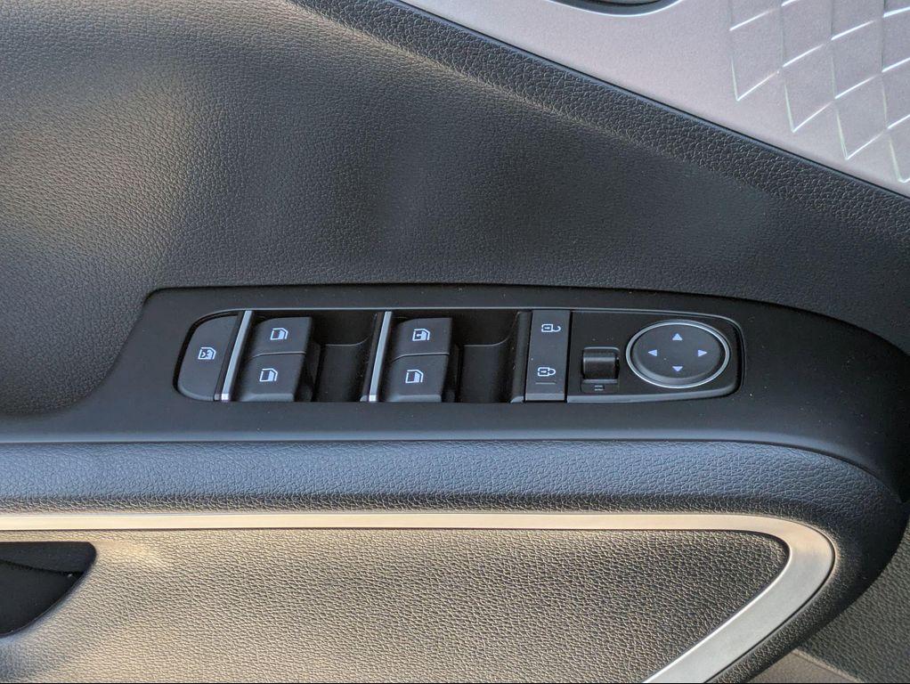 new 2025 Kia Soul car, priced at $20,660