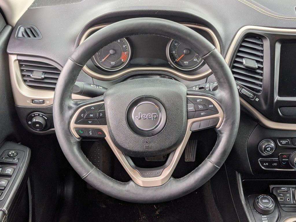 used 2015 Jeep Cherokee car, priced at $11,999