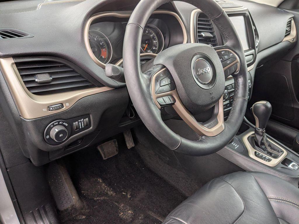 used 2015 Jeep Cherokee car, priced at $11,999