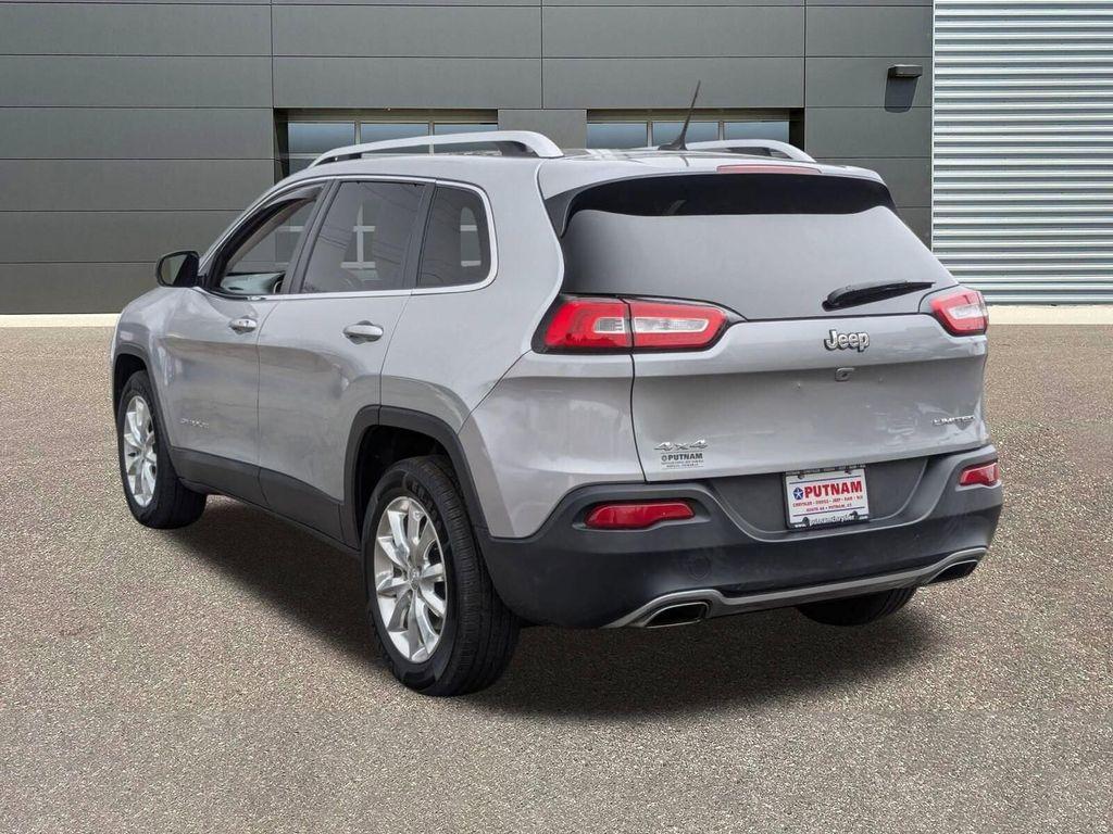 used 2015 Jeep Cherokee car, priced at $11,999