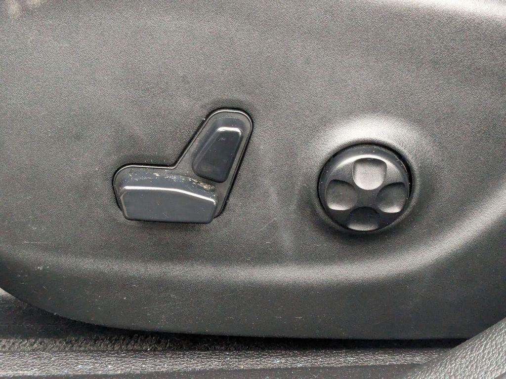 used 2015 Jeep Cherokee car, priced at $11,999