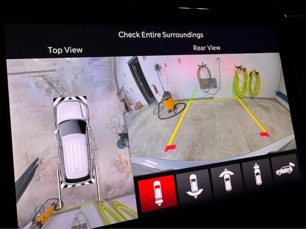 new 2025 Jeep Grand Cherokee car, priced at $56,655