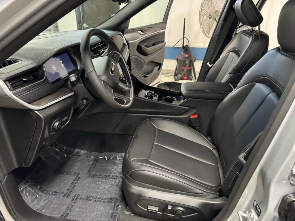 new 2025 Jeep Grand Cherokee car, priced at $56,655