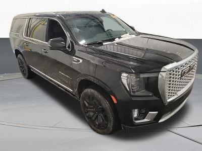 used 2021 GMC Yukon XL car, priced at $45,981