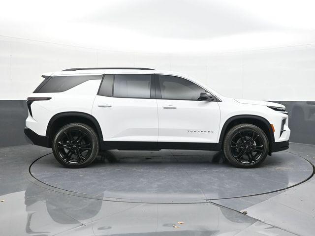 new 2026 Chevrolet Traverse car, priced at $46,104