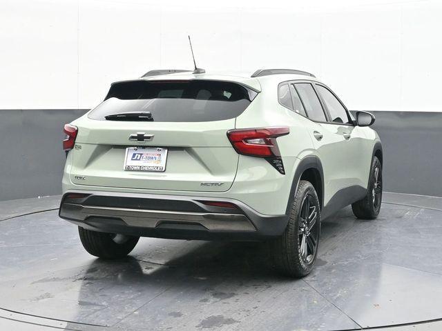 new 2026 Chevrolet Trax car, priced at $28,385