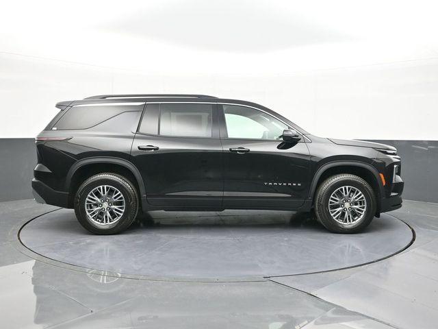 new 2025 Chevrolet Traverse car, priced at $42,118