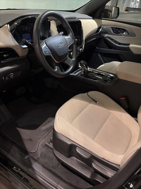 used 2023 Chevrolet Traverse car, priced at $22,715