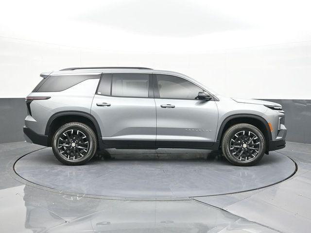 new 2026 Chevrolet Traverse car, priced at $47,045