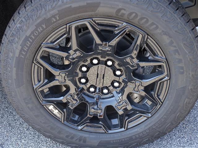 new 2025 GMC HUMMER EV Pickup car, priced at $104,980