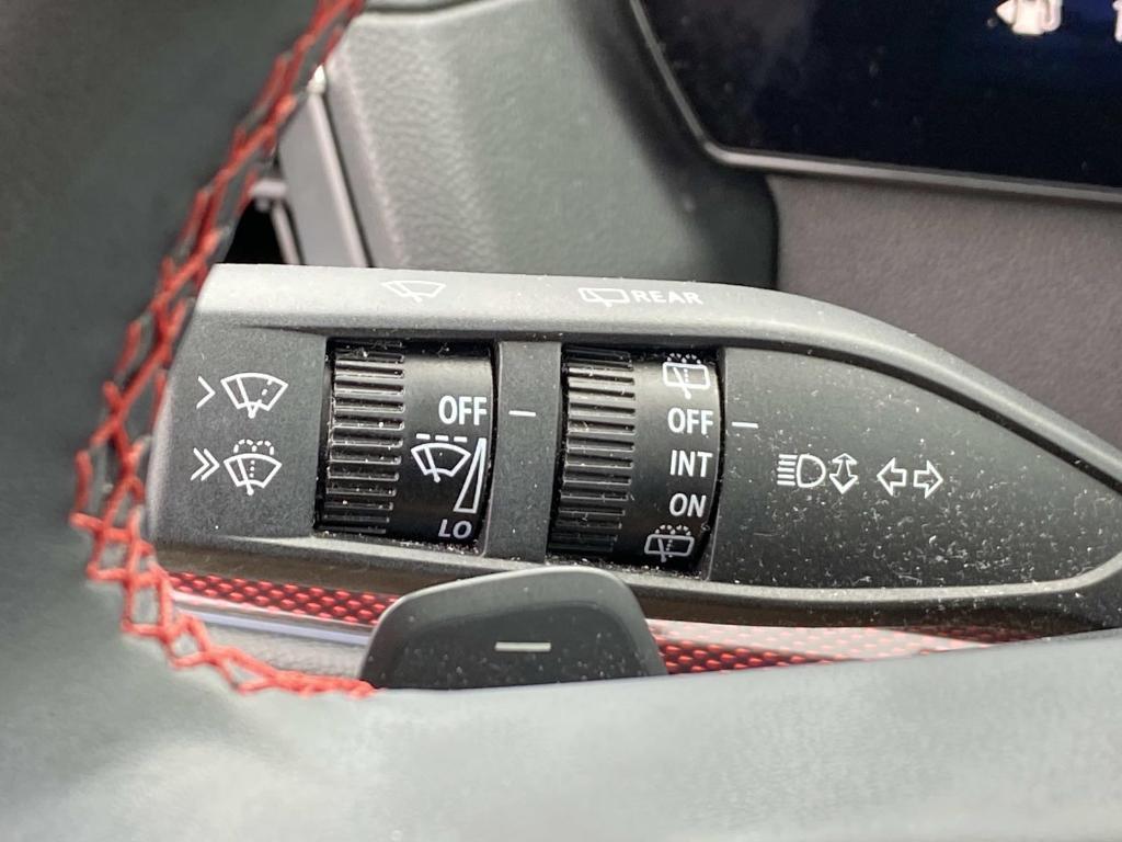 used 2025 Chevrolet Traverse car, priced at $48,995