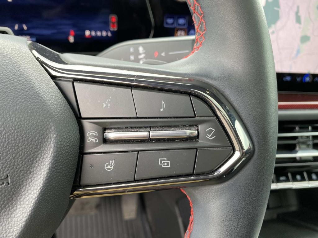 used 2025 Chevrolet Traverse car, priced at $48,995