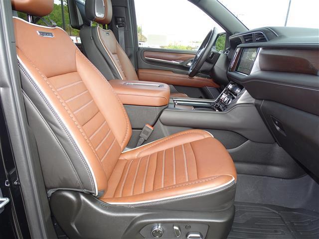 2023 Black GMC Yukon XL