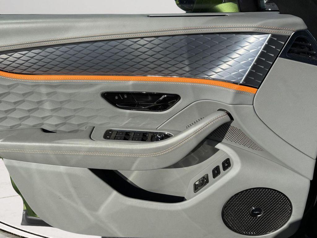 new 2025 Bentley Flying Spur car