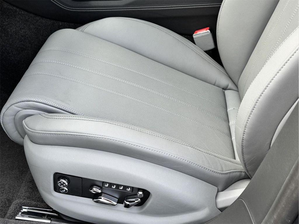 new 2025 Bentley Flying Spur car, priced at $301,240