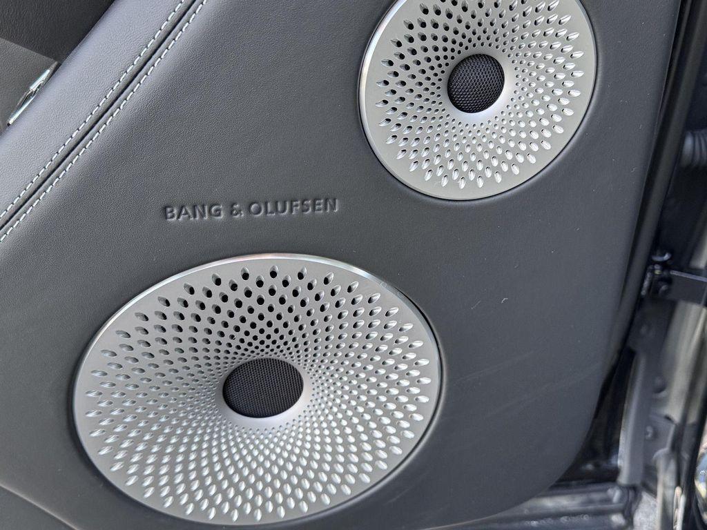 new 2025 Bentley Bentayga car