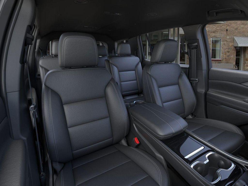 new 2026 Chevrolet Traverse car, priced at $47,305