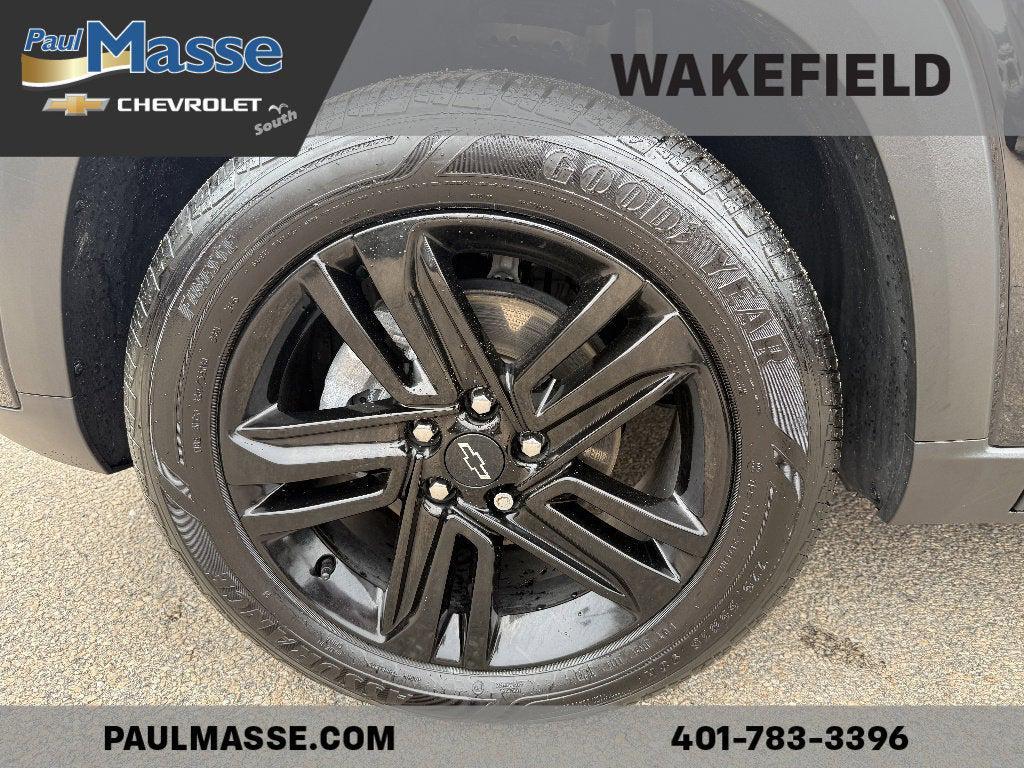 used 2025 Chevrolet Trax car, priced at $23,387