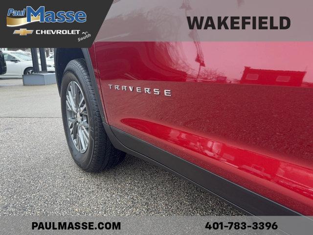 used 2024 Chevrolet Traverse car, priced at $32,187