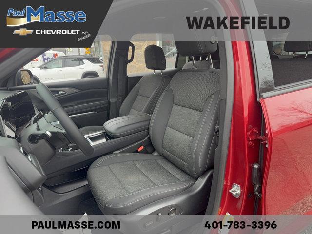 used 2024 Chevrolet Traverse car, priced at $32,187