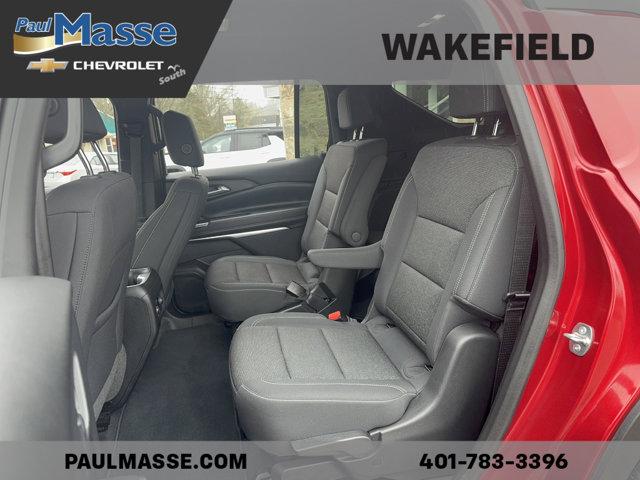 used 2024 Chevrolet Traverse car, priced at $32,187