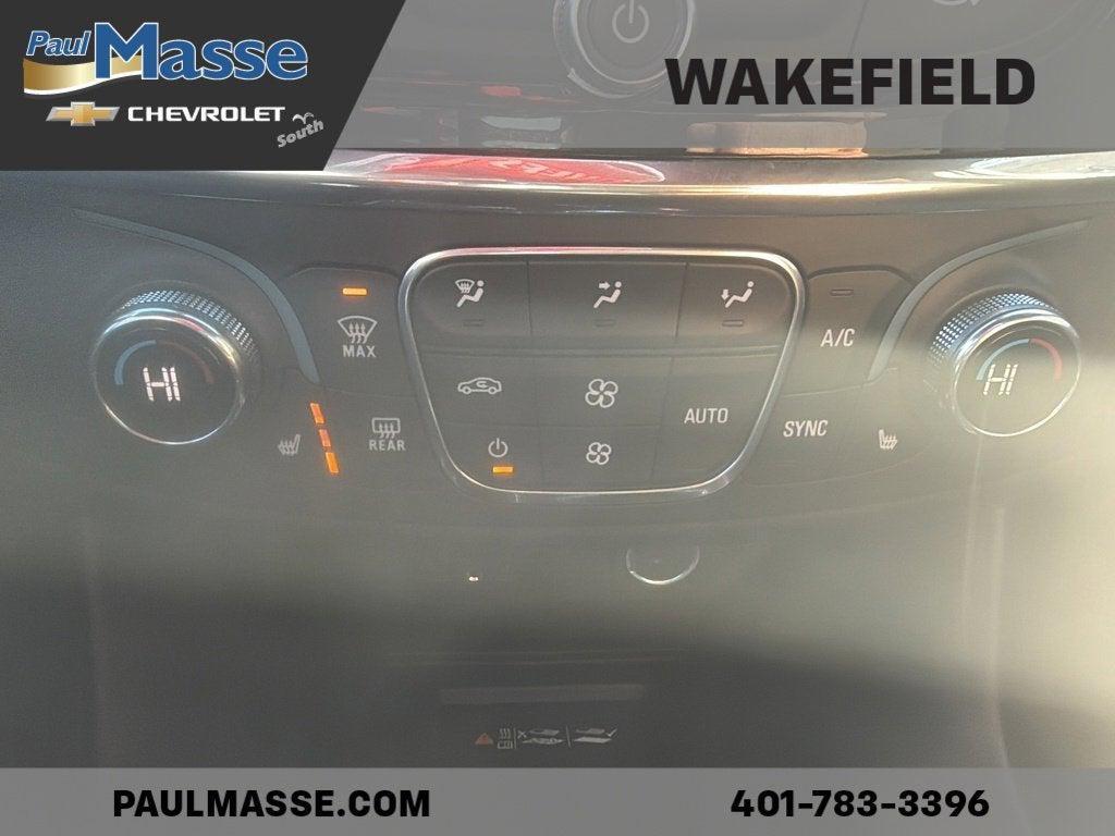 used 2023 Chevrolet Traverse car, priced at $25,988