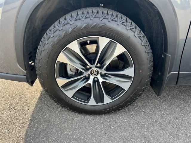 used 2020 Toyota Highlander car, priced at $29,491
