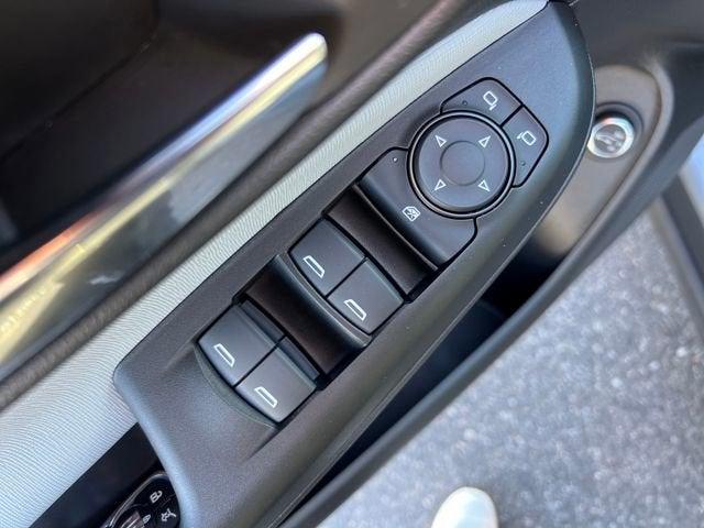 new 2025 Buick Envista car, priced at $25,375